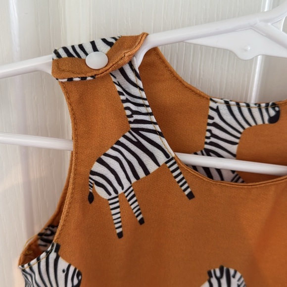 Zebra print suit - Picture 2 of 3